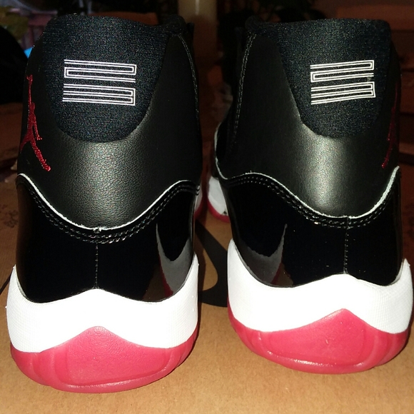 Jordan 11 Bred' s - Picture 8 of 8